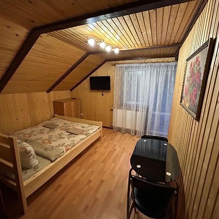 Hotel Любе Jablunycja Exteriér fotografie
