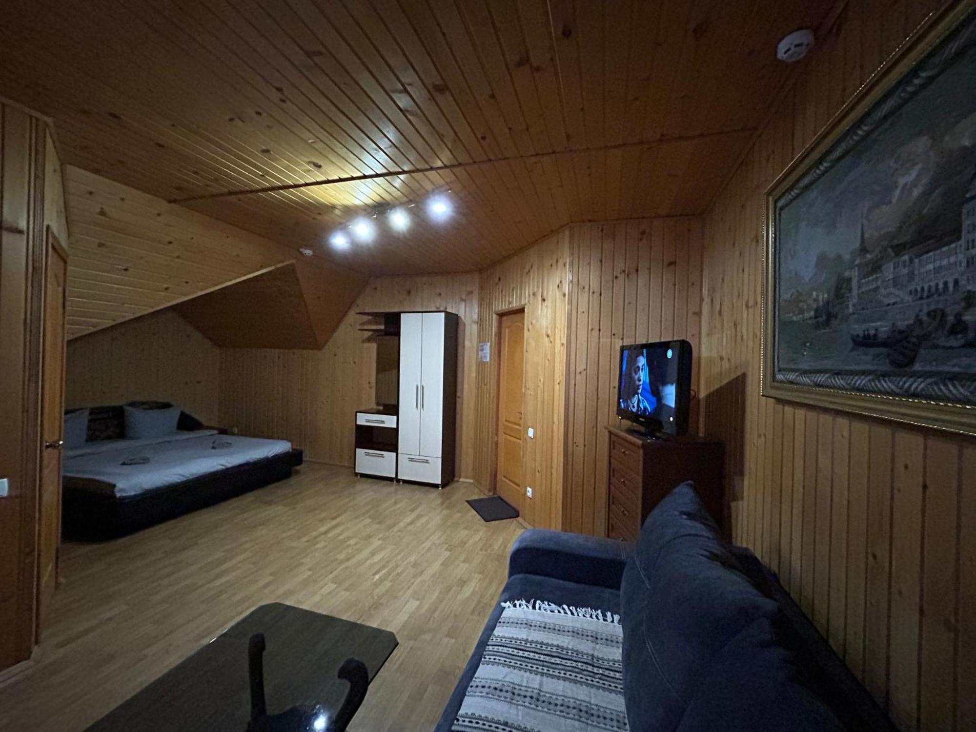 Hotel Любе Jablunycja Exteriér fotografie