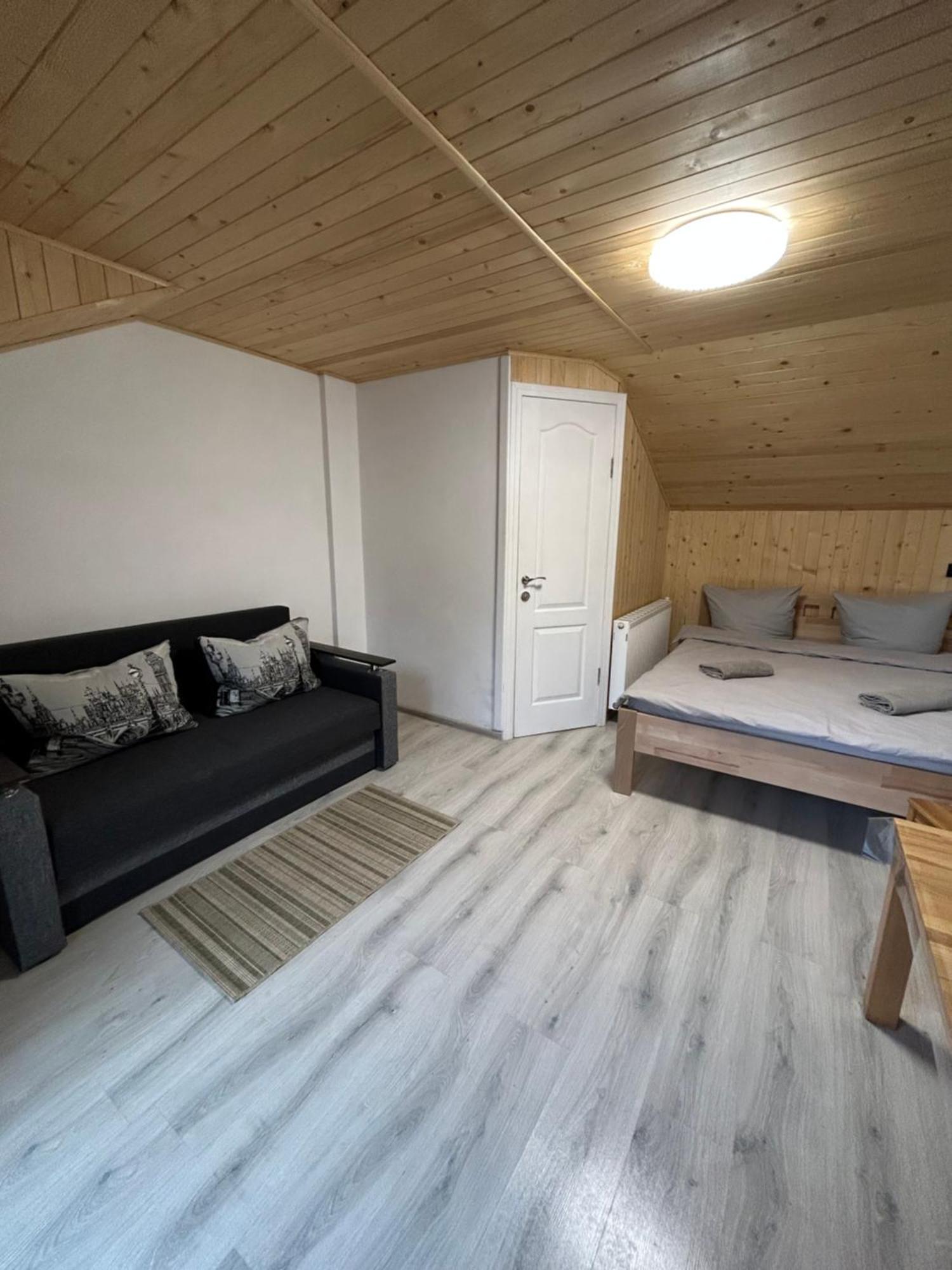Hotel Любе Jablunycja Exteriér fotografie