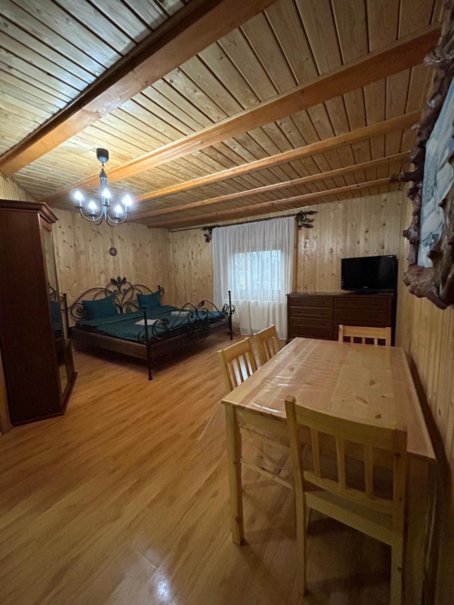 Hotel Любе Jablunycja Exteriér fotografie