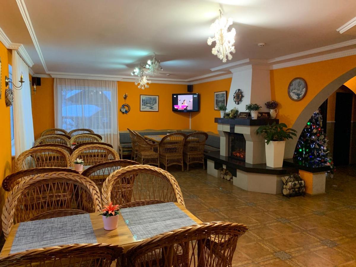 Hotel Любе Jablunycja Exteriér fotografie