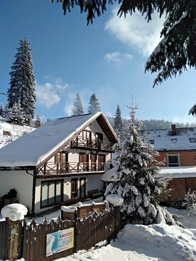 Hotel Любе Jablunycja Exteriér fotografie
